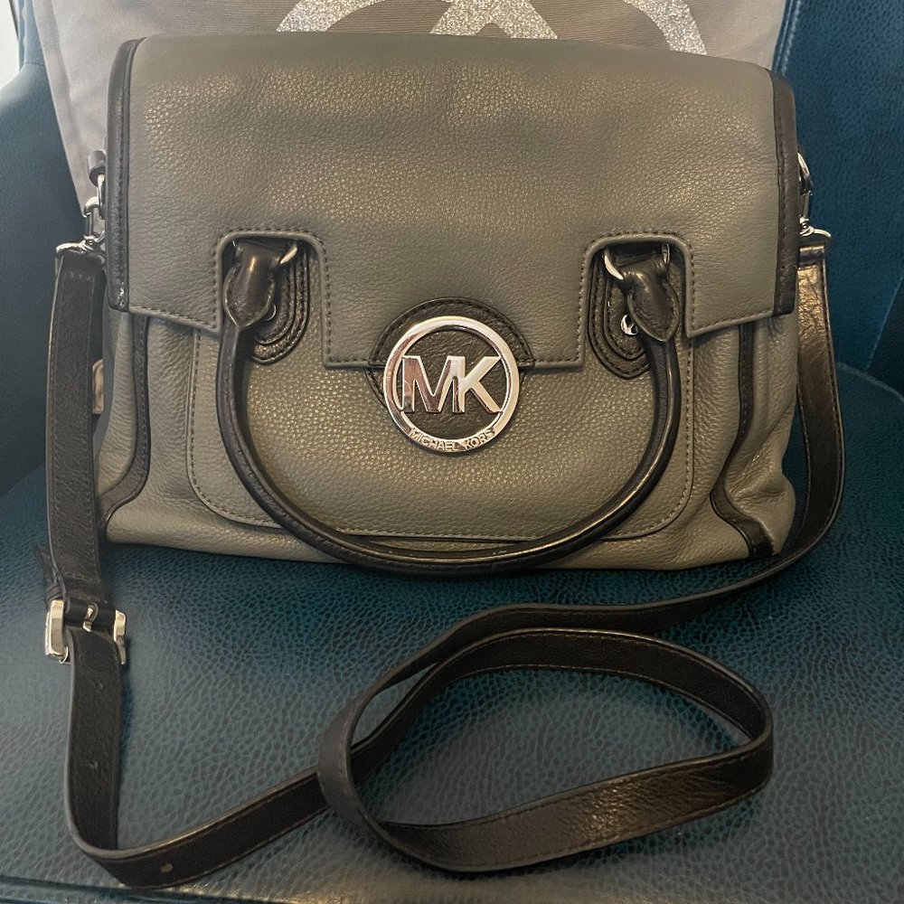 Micheal Kors Handbag